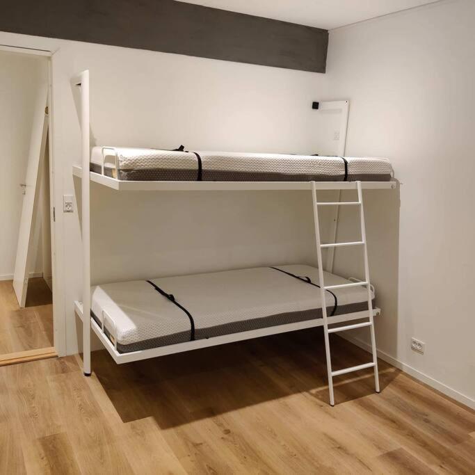 OyndarfjordurNew Flat With Hot Tub - No3公寓 外观 照片